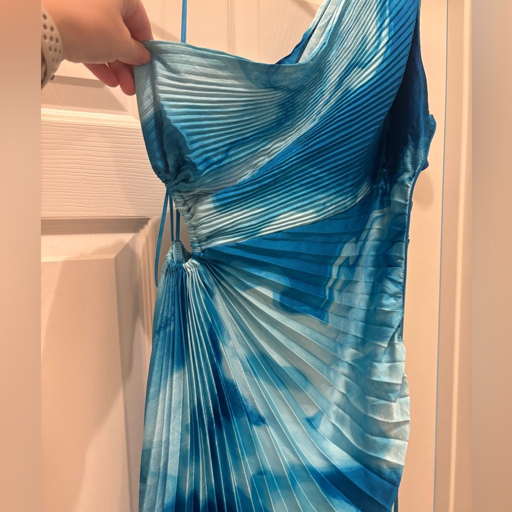 Blue one should midi dress